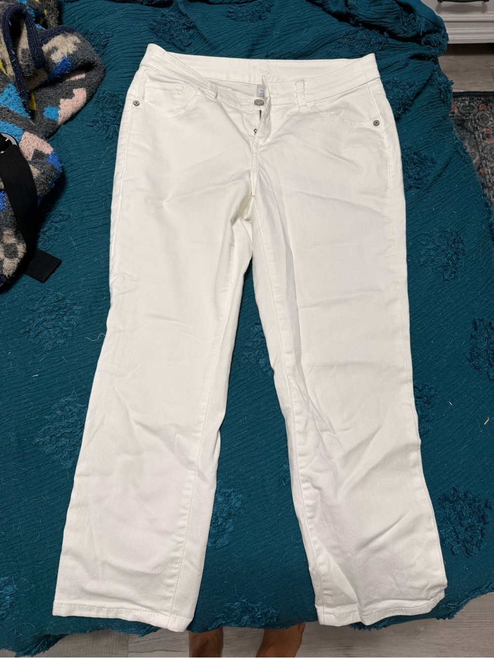 Tommy Bahama White Capris